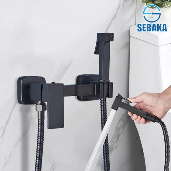 خلاط الشطاف اسود سكوير هاندميكسر سخن و بارد باليد النحاس و الخرطوم Square Black