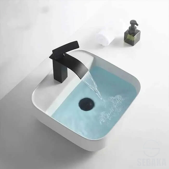 خلاط حوض اسود سكوير ارتفاع 20سم Square Waterfall Black خلاط حوض اسود سكوير ارتفاع 20سم Square Waterfall Black