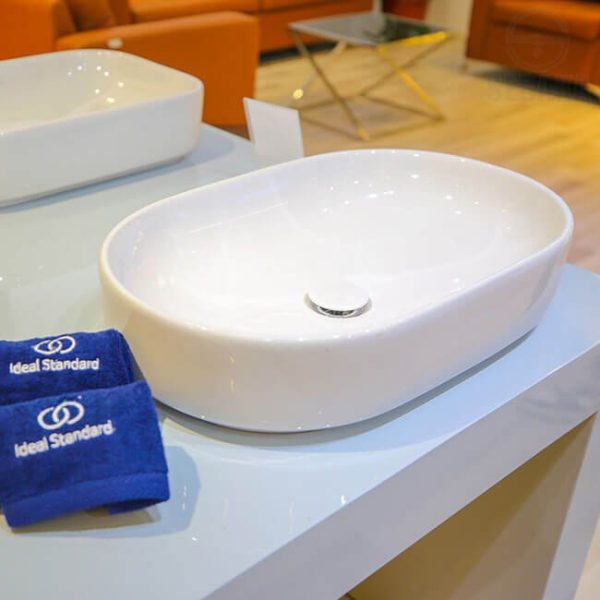 حوض i.Life بيضاوي 60 × 38 سم فوق سطح أفقي G573101 لون أبيض من ايديال ستاندرد اي لايف IdealStandard